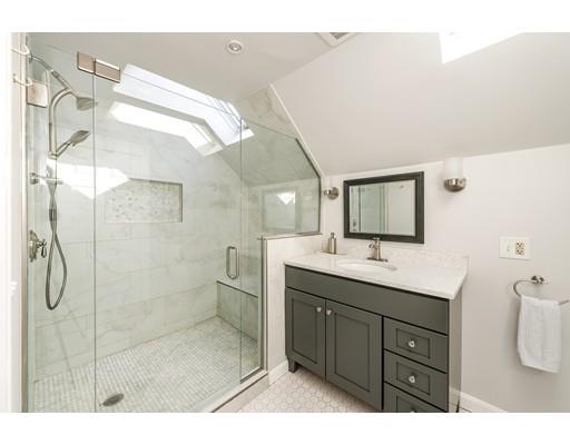 35 Greene St, Beverly, MA 01915 photo 17