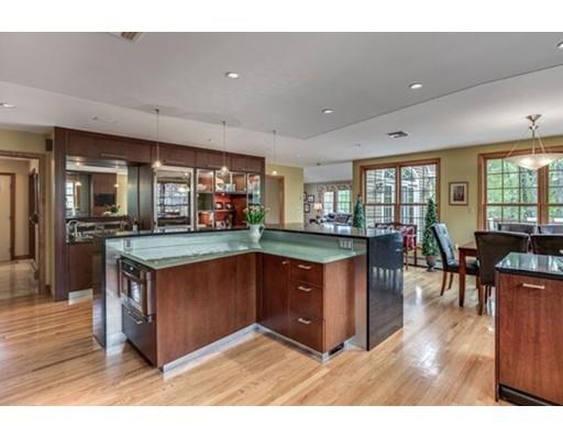 82 Fairchild Dr, Reading, MA 01867 photo 4
