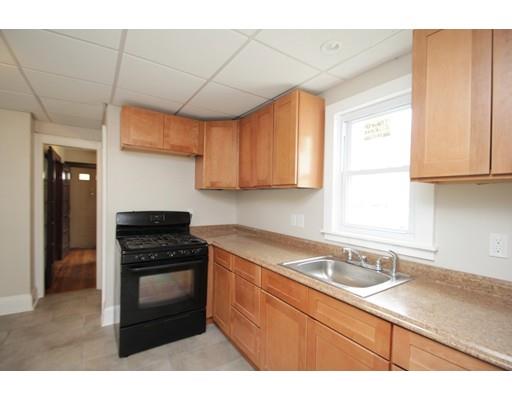 35 Wayne St, Springfield, MA 01118 photo 6