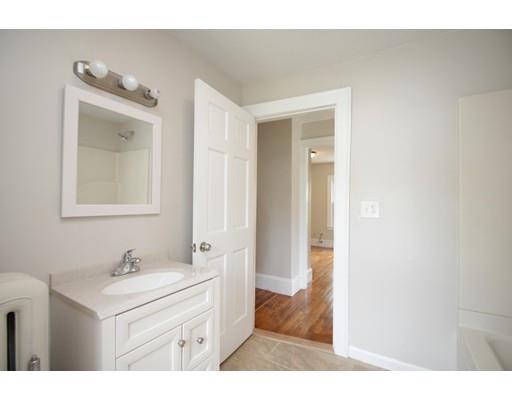 35 Wayne St, Springfield, MA 01118 photo 18