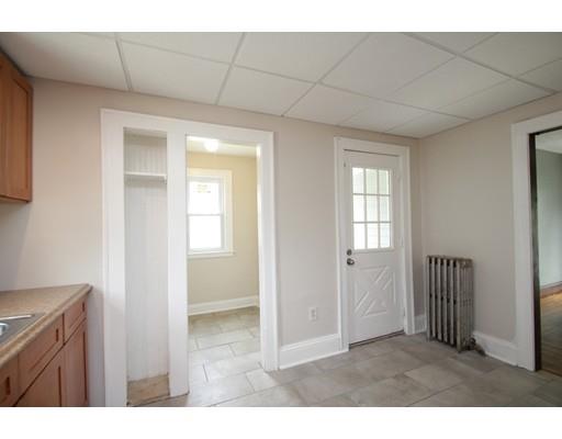 35 Wayne St, Springfield, MA 01118 photo 25