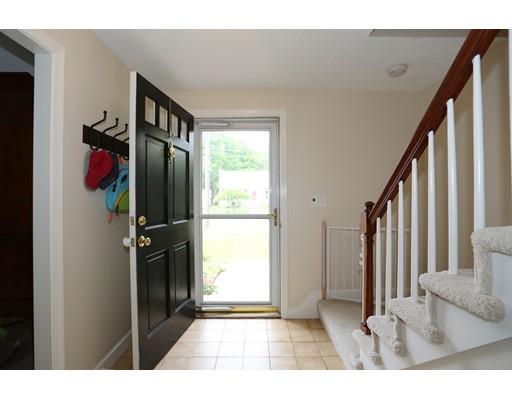 42 Falcon St, Needham, MA 02492 photo 3