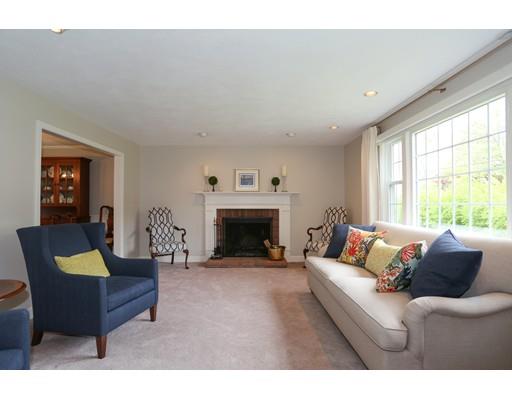 42 Falcon St, Needham, MA 02492 photo 4