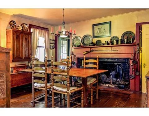 94 Salem St, Reading, MA 01867 photo 3