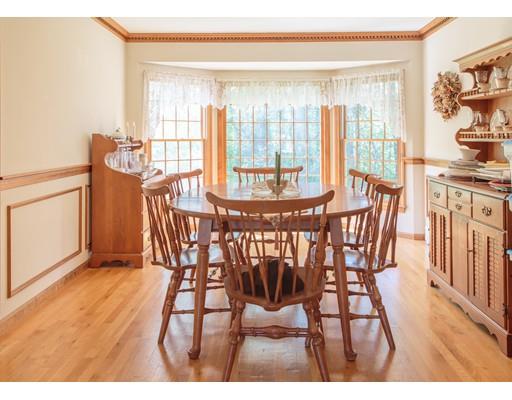 4 Oriole Ln, Walpole, MA 02081 photo 6