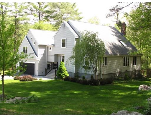19 Daisy Dr, Walpole, MA 02081 photo 2