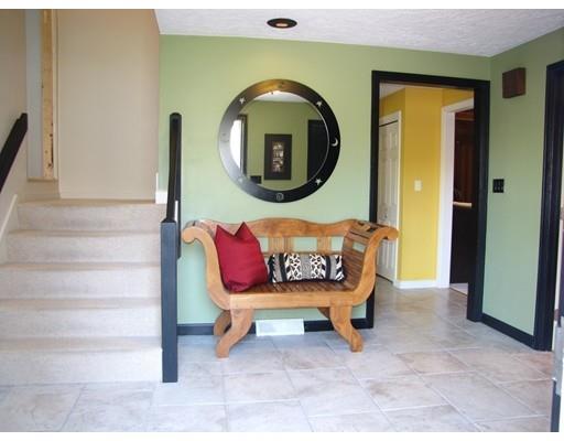 19 Daisy Dr, Walpole, MA 02081 photo 18