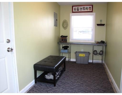 19 Daisy Dr, Walpole, MA 02081 photo 17