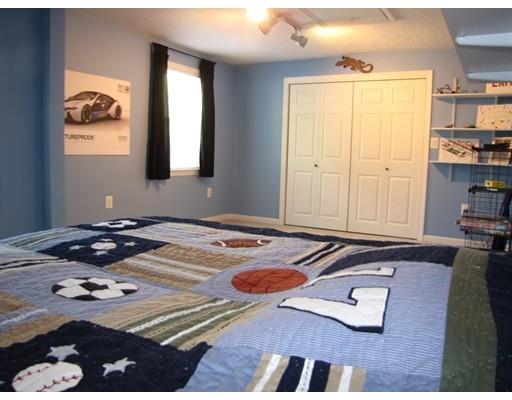 19 Daisy Dr, Walpole, MA 02081 photo 20
