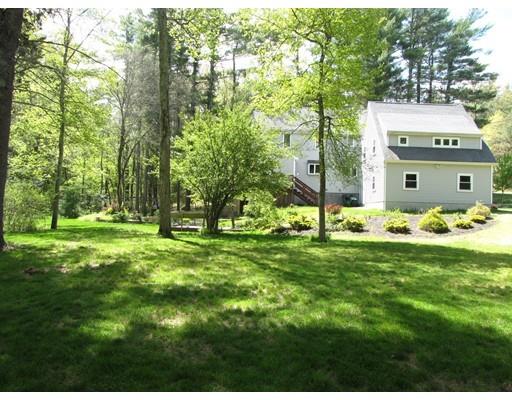 19 Daisy Dr, Walpole, MA 02081 photo 4