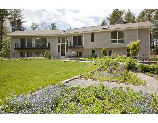 225 Ward St, Hingham, MA 02043 photo 1