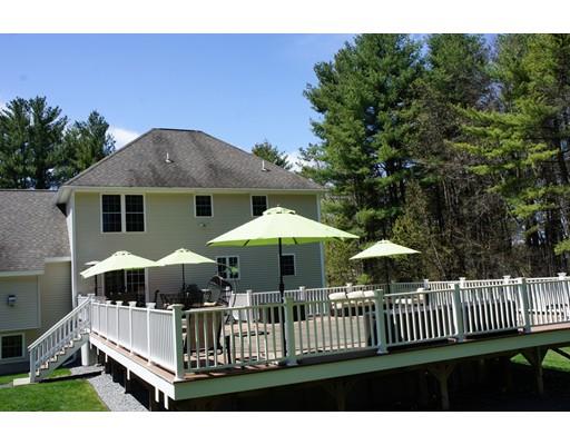 11 Gaudet Ln, Pelham, NH 03076 photo 4