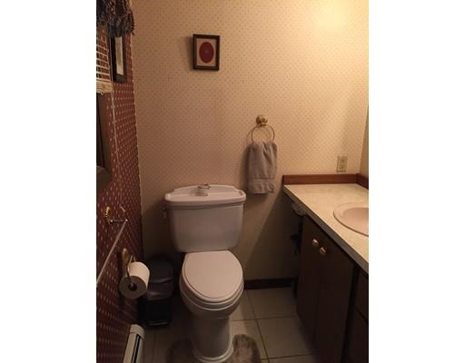 22 Sterling Dr, Easthampton, MA 01027 photo 9