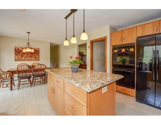 11 Overlook Dr, Sutton, MA 01590 photo 11
