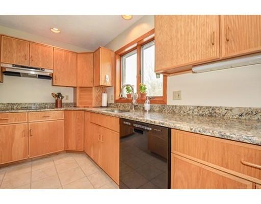 11 Overlook Dr, Sutton, MA 01590 photo 9