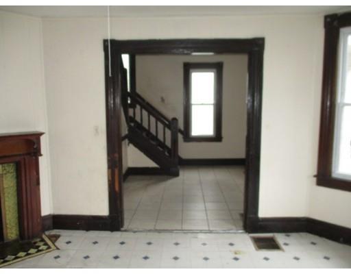 10 Merrick Ave, Springfield, MA 01109 photo 6