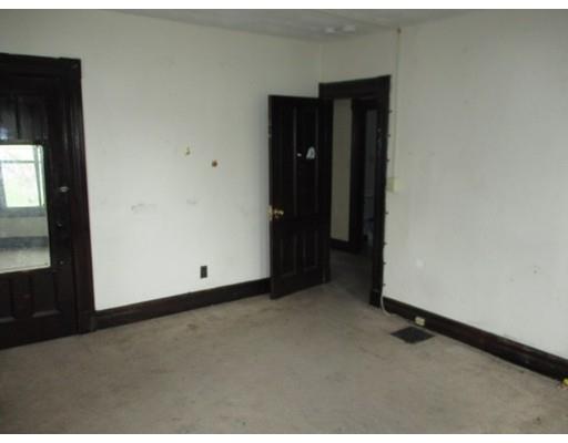 10 Merrick Ave, Springfield, MA 01109 photo 17