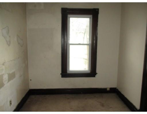 10 Merrick Ave, Springfield, MA 01109 photo 13