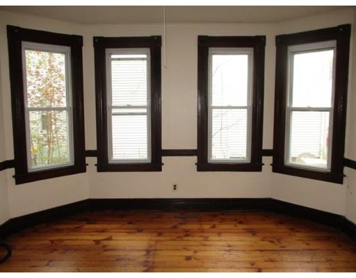 10 Merrick Ave, Springfield, MA 01109 photo 8