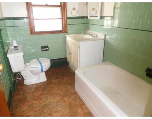 5 Ferguson St, Chicopee, MA 01020 photo 6