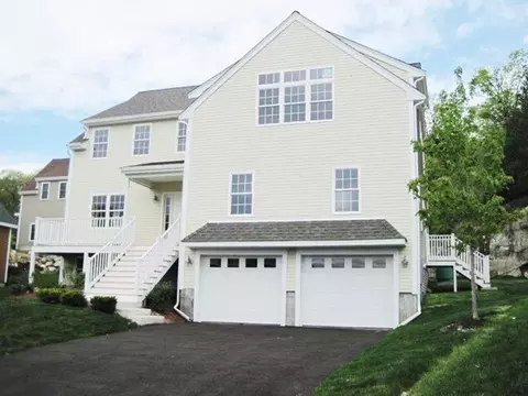 2 Pine Tree Ln, Hyde Park, MA 02136 photo 2