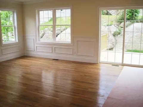 2 Pine Tree Ln, Hyde Park, MA 02136 photo 5