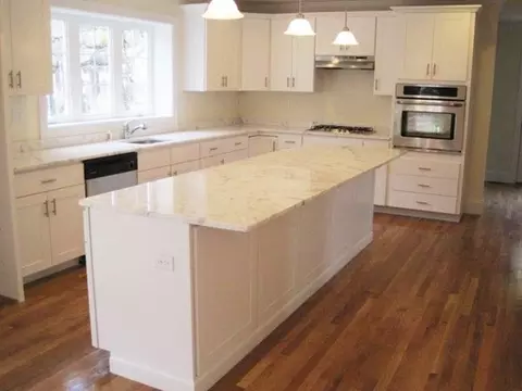 2 Pine Tree Ln, Hyde Park, MA 02136 photo 3