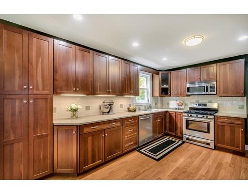 92 Gilbert St, Framingham, MA 01702 photo 5