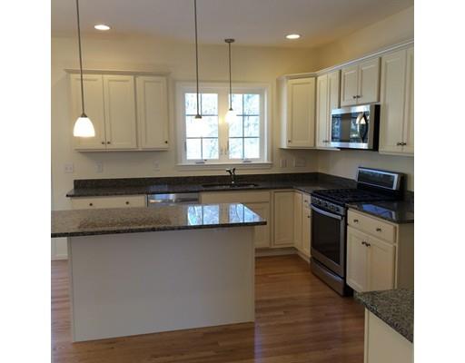 2 Saddlebrook Ln, Plainville, MA 02762 photo 3