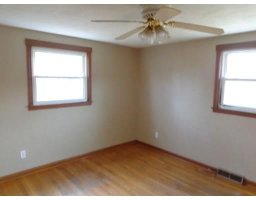 34 Mark, Springfield, MA 01129 photo 7