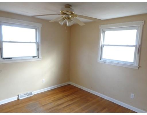 34 Mark, Springfield, MA 01129 photo 8