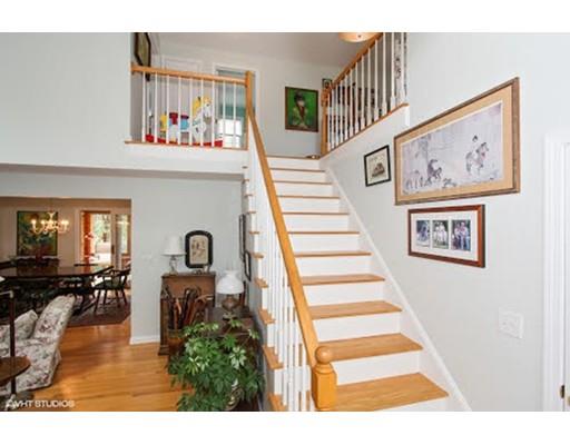 8 Sextant Cir, Mashpee, MA 02649 photo 3