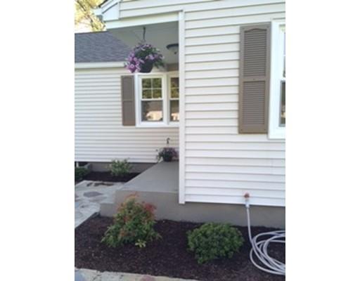 46 Clearbrook Dr, Springfield, MA 01118 photo 2