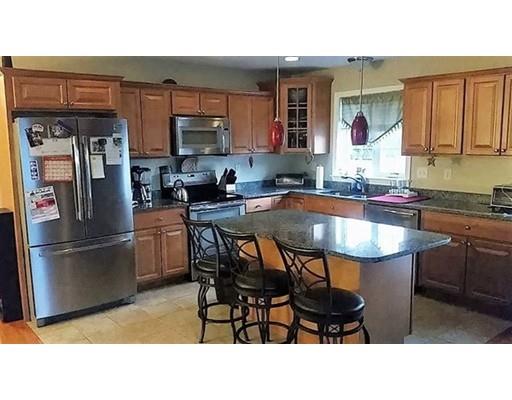 16 Lamond Ln, Fall River, MA 02720 photo 4