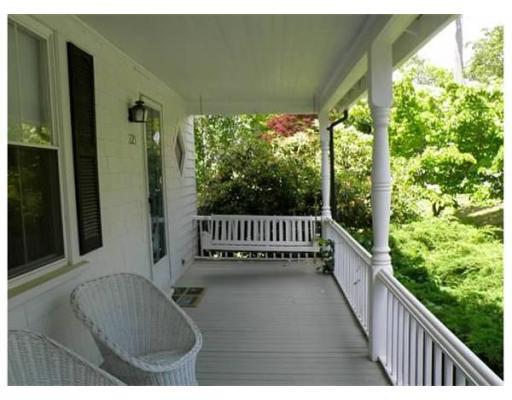 225 School St, Barnstable, MA 02635 photo 2
