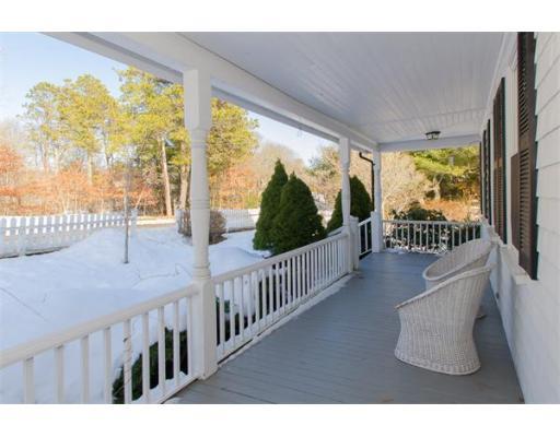 225 School St, Barnstable, MA 02635 photo 3