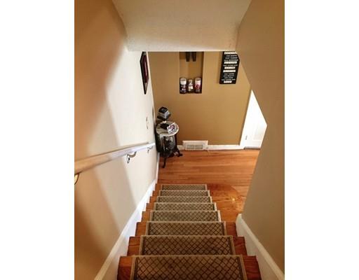 114 Abbott St, Springfield, MA 01118 photo 11