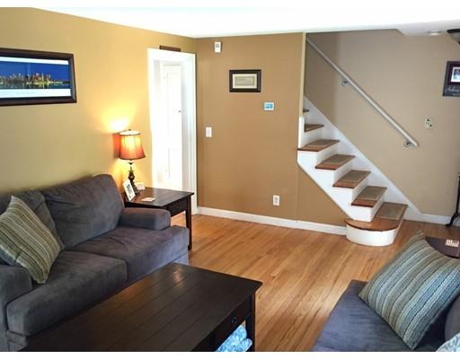 114 Abbott St, Springfield, MA 01118 photo 8