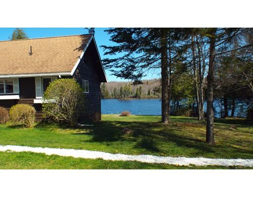 752 W Main St, Plainfield, MA 01070 photo 3