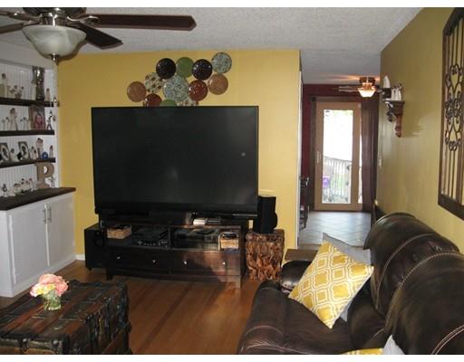 5 Endicott St, Springfield, MA 01118 photo 12