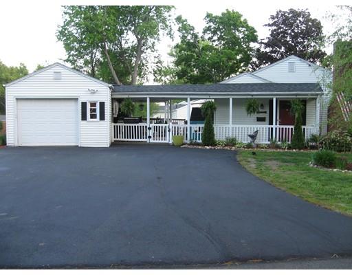 5 Endicott St, Springfield, MA 01118 photo 3