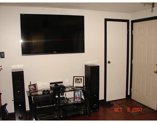 335 Hermitage Dr, Springfield, MA 01129 photo 6