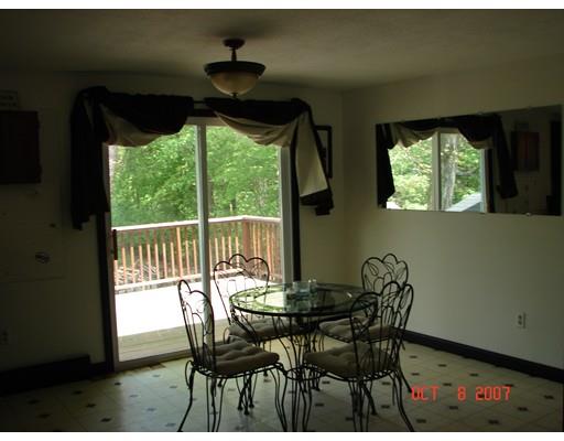 335 Hermitage Dr, Springfield, MA 01129 photo 5