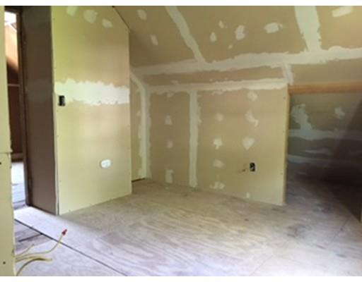 102 Harvard St, Everett, MA 02149 photo 18