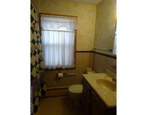 25 Lynebrook Rd, Springfield, MA 01118 photo 7