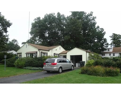25 Lynebrook Rd, Springfield, MA 01118 photo 1