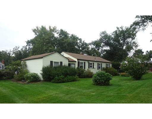 25 Lynebrook Rd, Springfield, MA 01118 photo 2