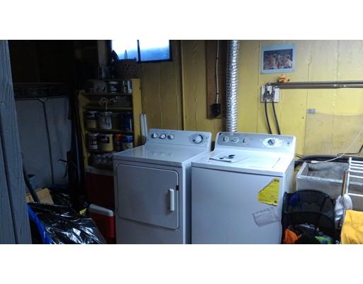24 Brooks St, Springfield, MA 01109 photo 12