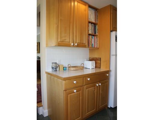 21 Willow Rd, Marblehead, MA 01945 photo 3