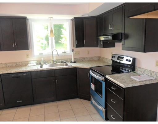 30 County Rd E, Raynham, MA 02767 photo 2